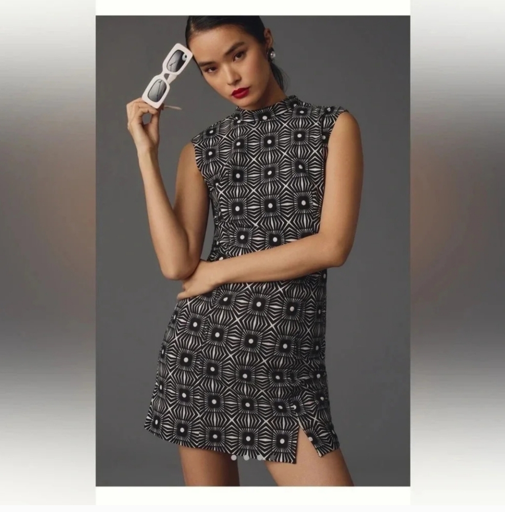 Geometric Black and White Sleeveless Dress